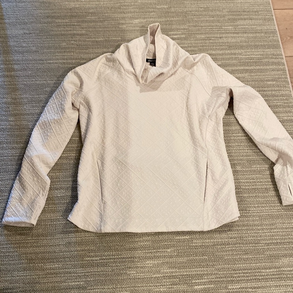 Sherpa XL sweatshirt worn once.